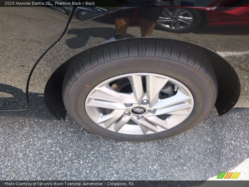 Phantom Black / Black 2020 Hyundai Elantra SEL