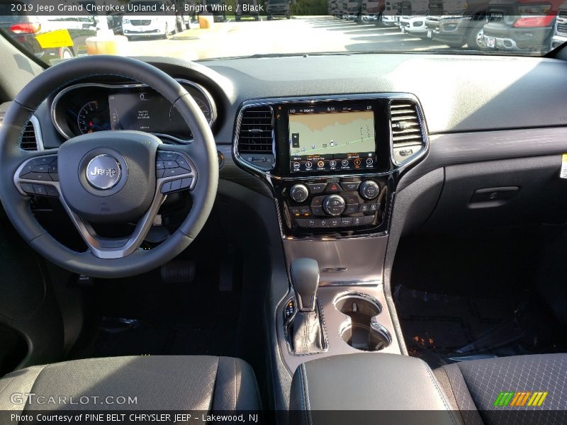 Bright White / Black 2019 Jeep Grand Cherokee Upland 4x4