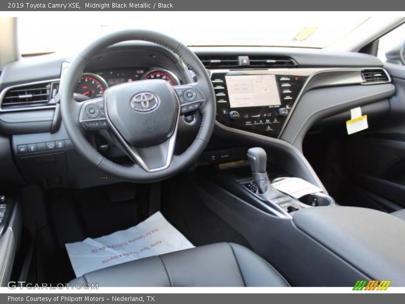 Midnight Black Metallic / Black 2019 Toyota Camry XSE