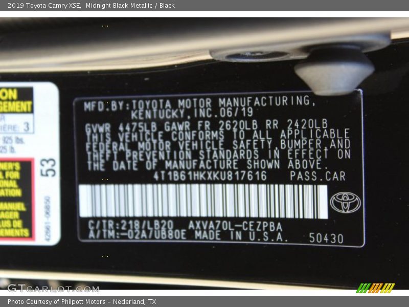 Midnight Black Metallic / Black 2019 Toyota Camry XSE