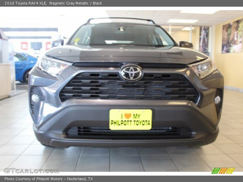 Magnetic Gray Metallic / Black 2019 Toyota RAV4 XLE