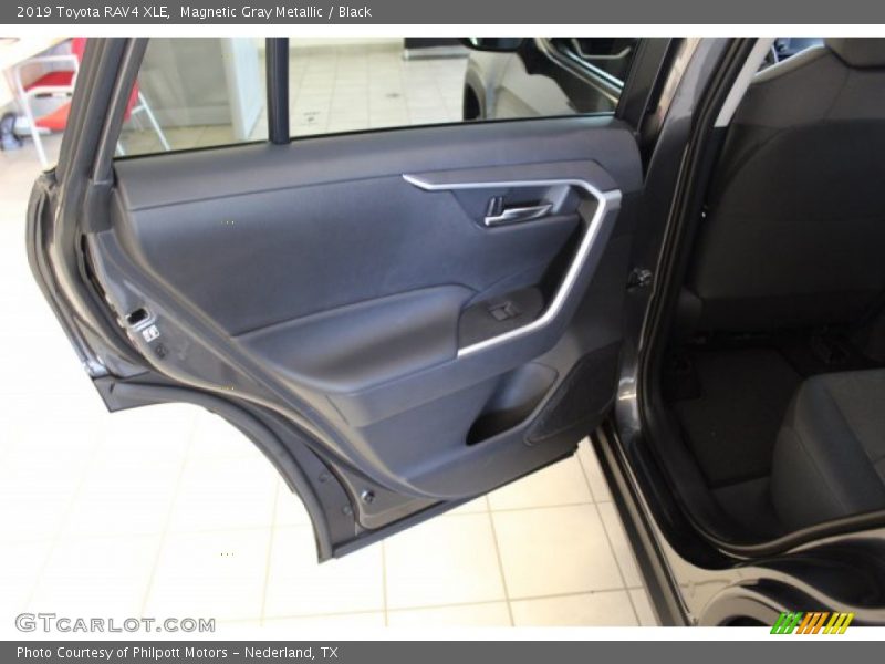 Magnetic Gray Metallic / Black 2019 Toyota RAV4 XLE