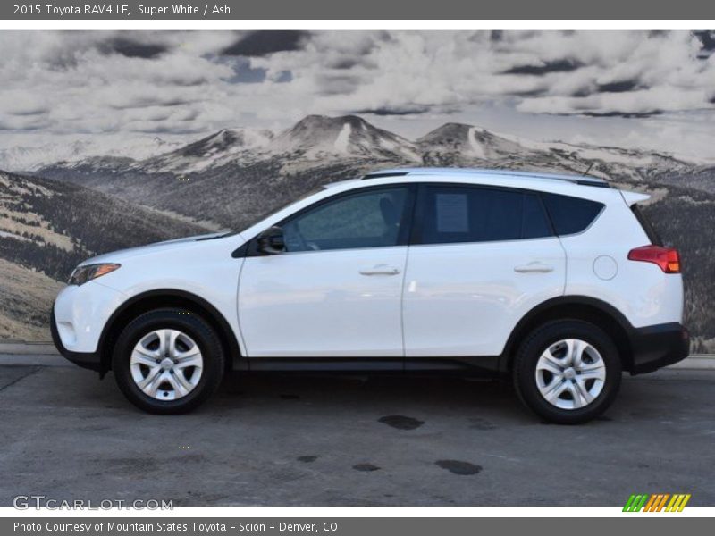 Super White / Ash 2015 Toyota RAV4 LE