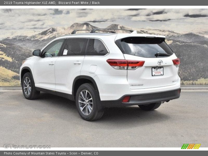 Blizzard Pearl White / Black 2019 Toyota Highlander XLE AWD