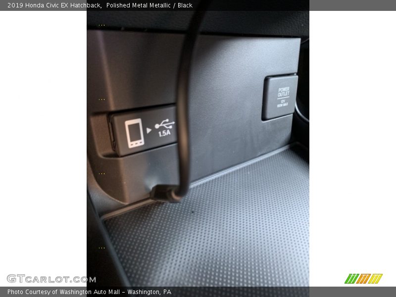 Polished Metal Metallic / Black 2019 Honda Civic EX Hatchback