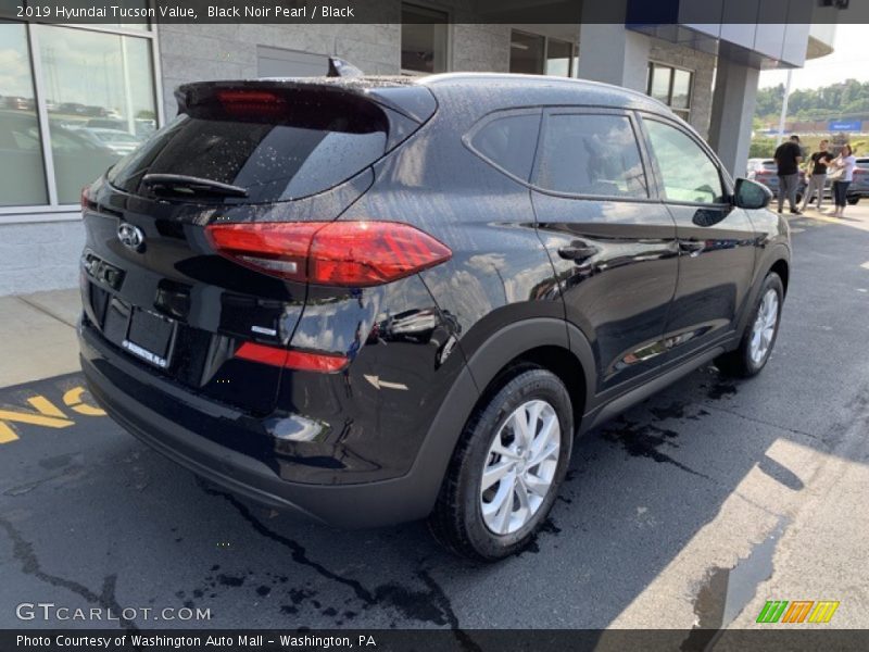 Black Noir Pearl / Black 2019 Hyundai Tucson Value