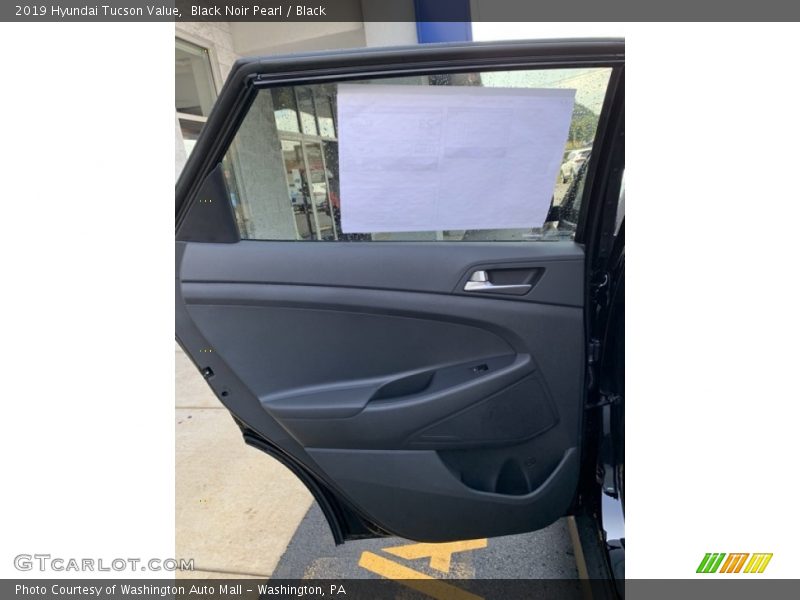 Black Noir Pearl / Black 2019 Hyundai Tucson Value