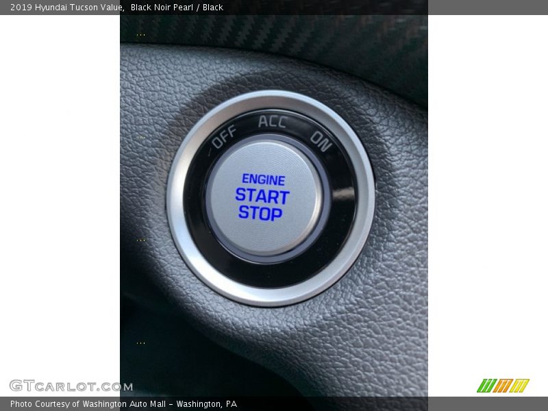 Black Noir Pearl / Black 2019 Hyundai Tucson Value