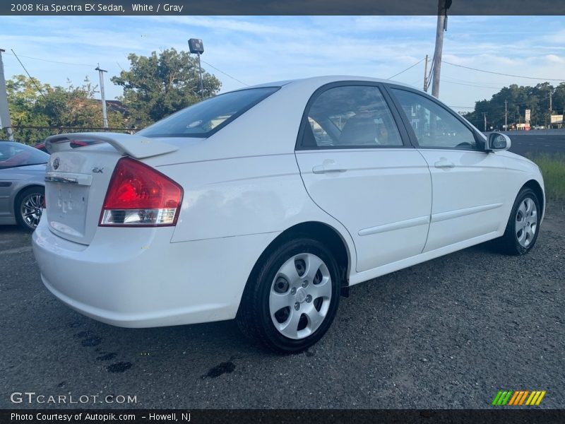 White / Gray 2008 Kia Spectra EX Sedan