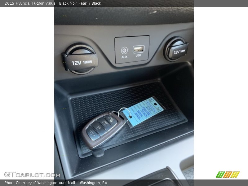 Black Noir Pearl / Black 2019 Hyundai Tucson Value