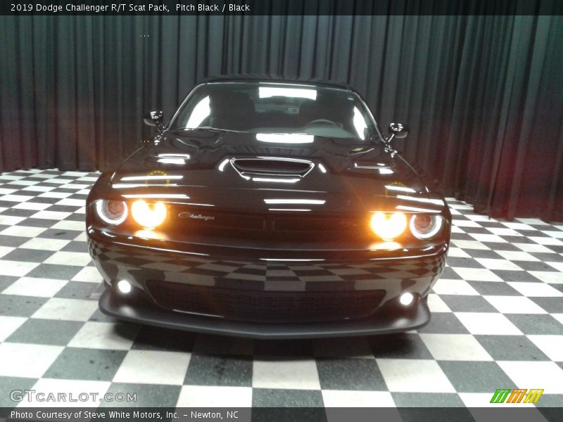 Pitch Black / Black 2019 Dodge Challenger R/T Scat Pack