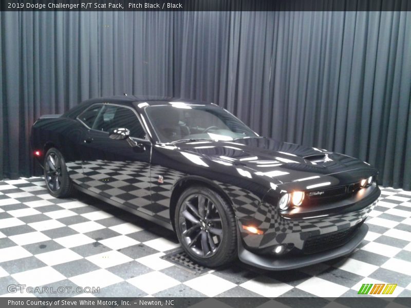 Pitch Black / Black 2019 Dodge Challenger R/T Scat Pack
