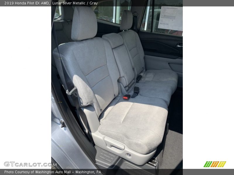 Lunar Silver Metallic / Gray 2019 Honda Pilot EX AWD