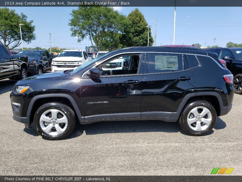 Diamond Black Crystal Pearl / Black 2019 Jeep Compass Latitude 4x4