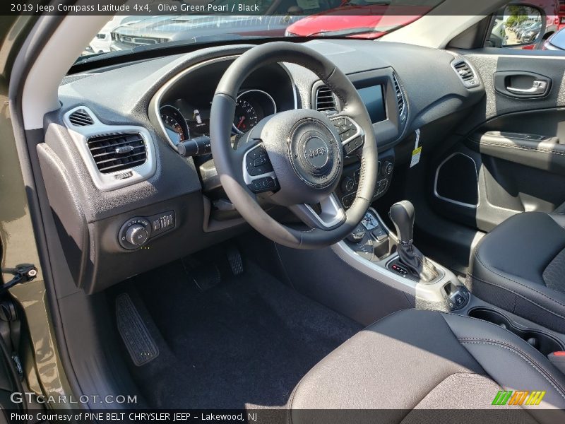 Olive Green Pearl / Black 2019 Jeep Compass Latitude 4x4