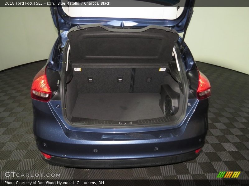 Blue Metallic / Charcoal Black 2018 Ford Focus SEL Hatch