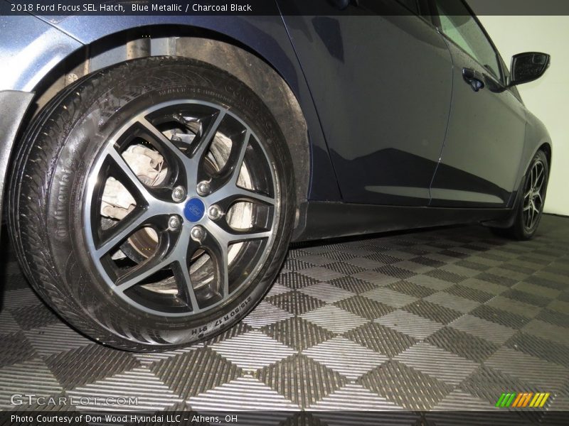 Blue Metallic / Charcoal Black 2018 Ford Focus SEL Hatch