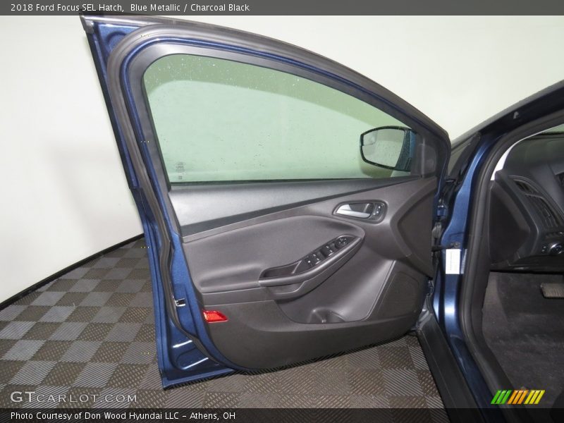Blue Metallic / Charcoal Black 2018 Ford Focus SEL Hatch