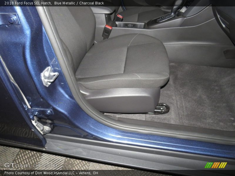 Blue Metallic / Charcoal Black 2018 Ford Focus SEL Hatch