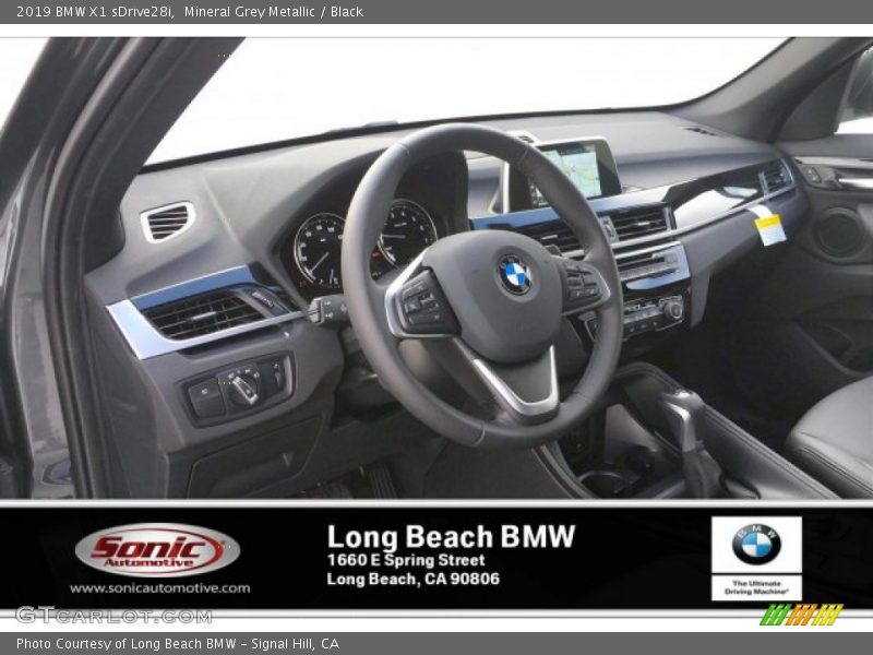 Mineral Grey Metallic / Black 2019 BMW X1 sDrive28i