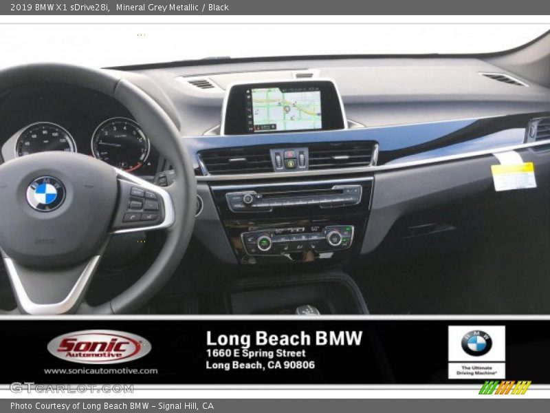 Mineral Grey Metallic / Black 2019 BMW X1 sDrive28i