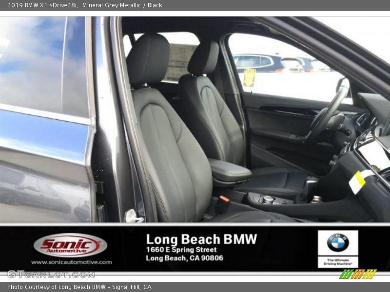 Mineral Grey Metallic / Black 2019 BMW X1 sDrive28i