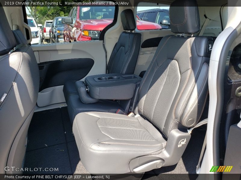 Maximum Steel Metallic / Black/Alloy 2019 Chrysler Pacifica Touring L