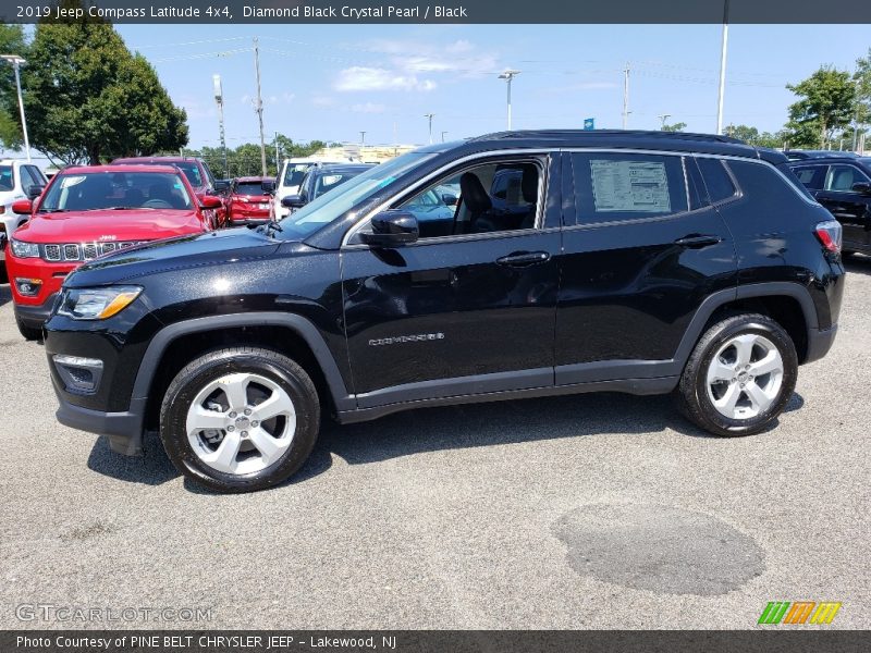 Diamond Black Crystal Pearl / Black 2019 Jeep Compass Latitude 4x4