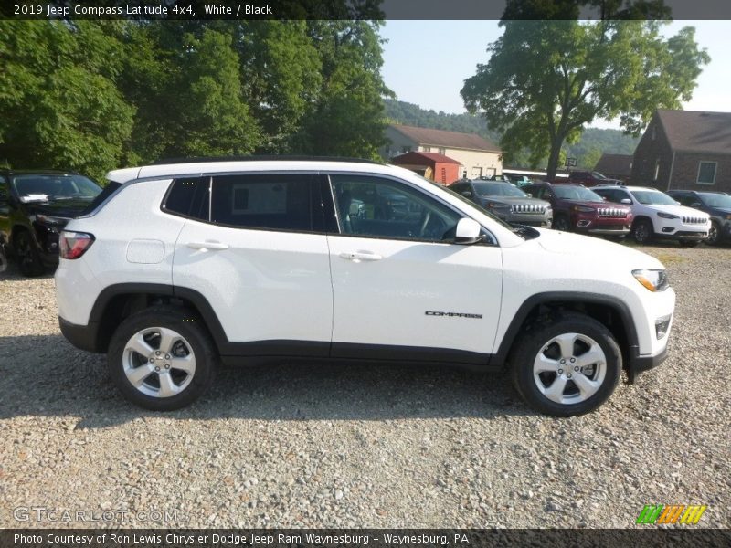 White / Black 2019 Jeep Compass Latitude 4x4