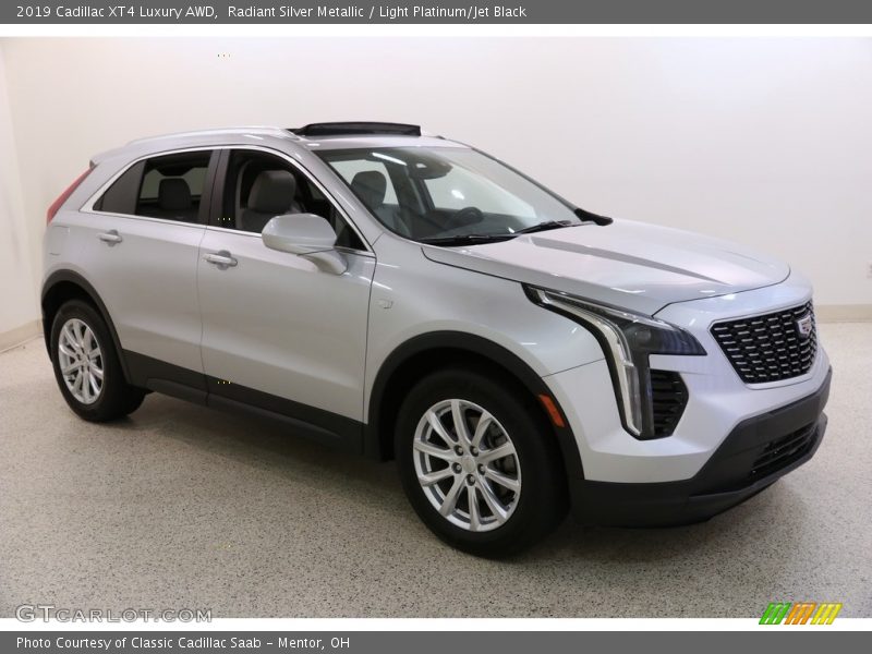 Radiant Silver Metallic / Light Platinum/Jet Black 2019 Cadillac XT4 Luxury AWD