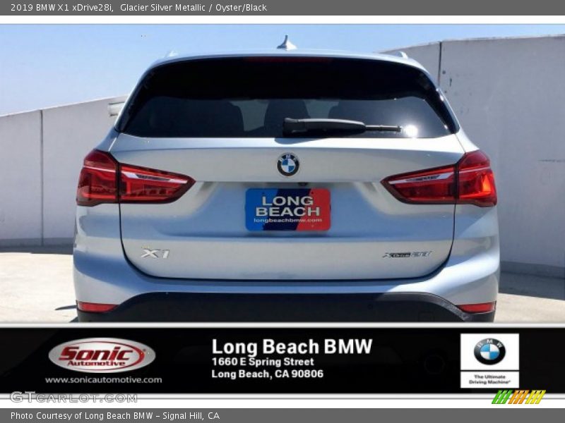 Glacier Silver Metallic / Oyster/Black 2019 BMW X1 xDrive28i