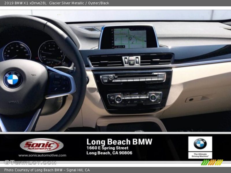 Glacier Silver Metallic / Oyster/Black 2019 BMW X1 xDrive28i