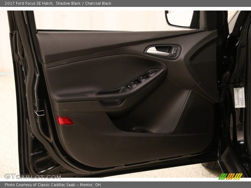 Shadow Black / Charcoal Black 2017 Ford Focus SE Hatch