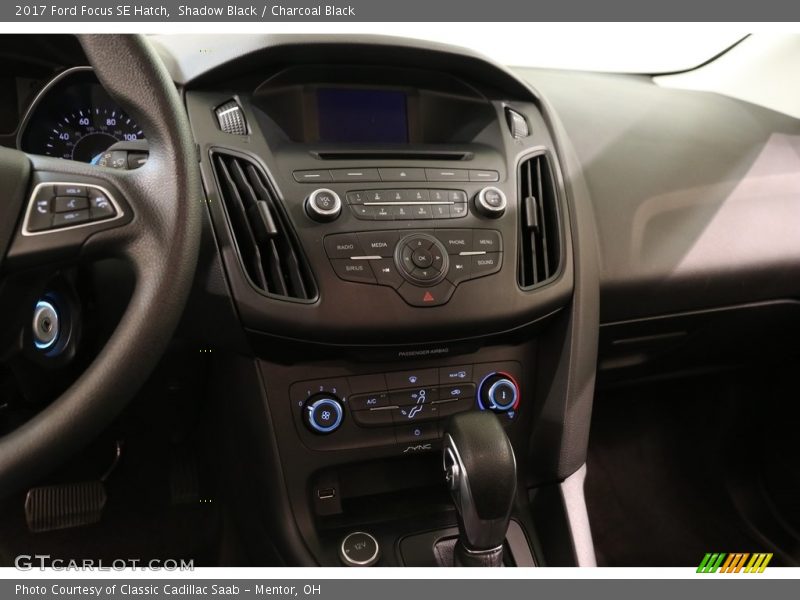 Shadow Black / Charcoal Black 2017 Ford Focus SE Hatch