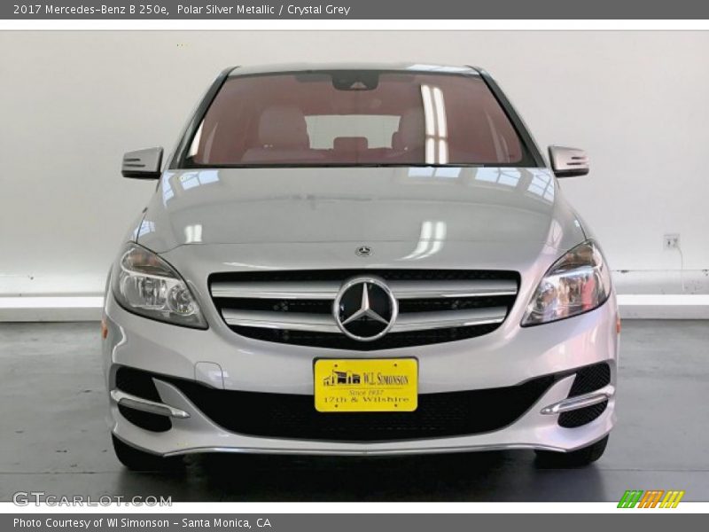 Polar Silver Metallic / Crystal Grey 2017 Mercedes-Benz B 250e