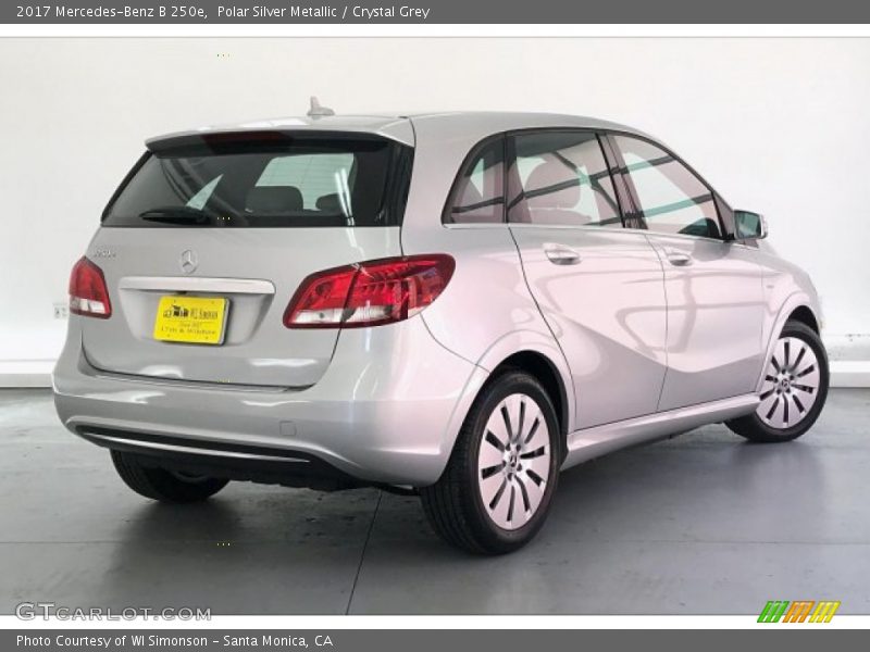 Polar Silver Metallic / Crystal Grey 2017 Mercedes-Benz B 250e