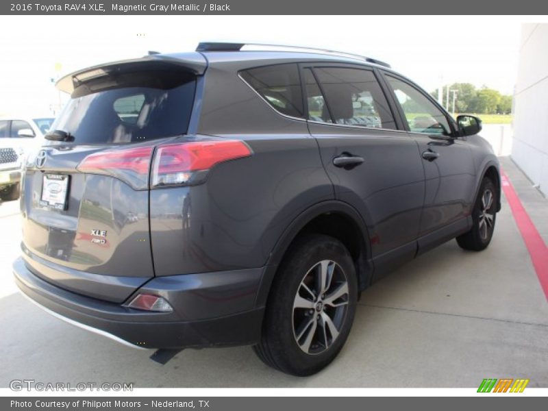 Magnetic Gray Metallic / Black 2016 Toyota RAV4 XLE