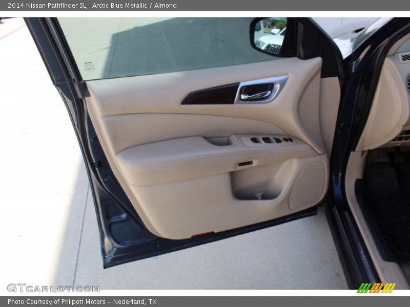 Arctic Blue Metallic / Almond 2014 Nissan Pathfinder SL