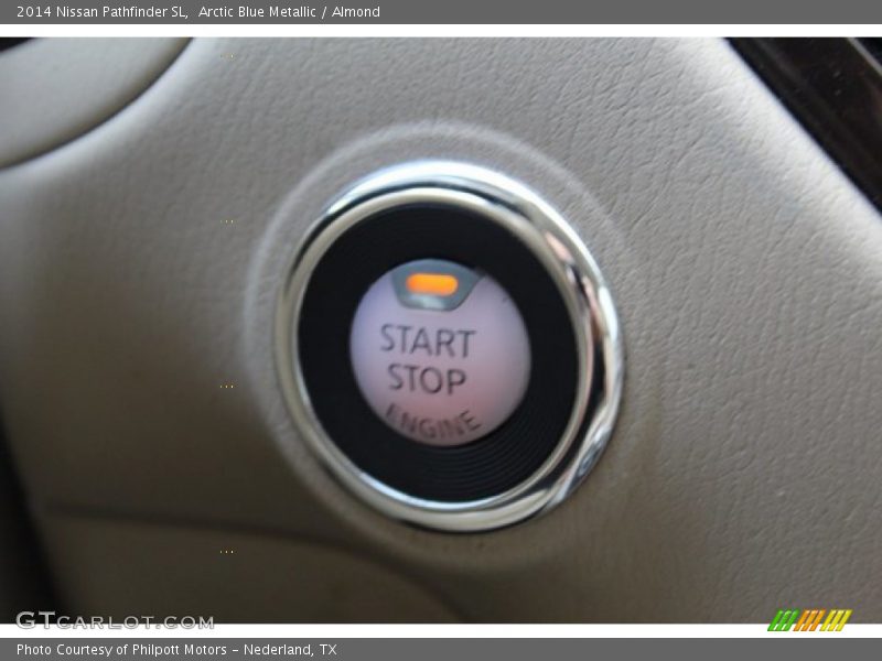 Arctic Blue Metallic / Almond 2014 Nissan Pathfinder SL