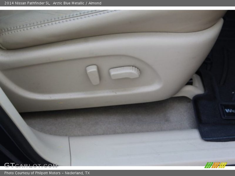 Arctic Blue Metallic / Almond 2014 Nissan Pathfinder SL