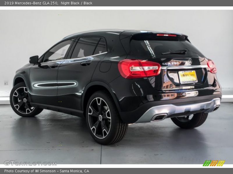 Night Black / Black 2019 Mercedes-Benz GLA 250