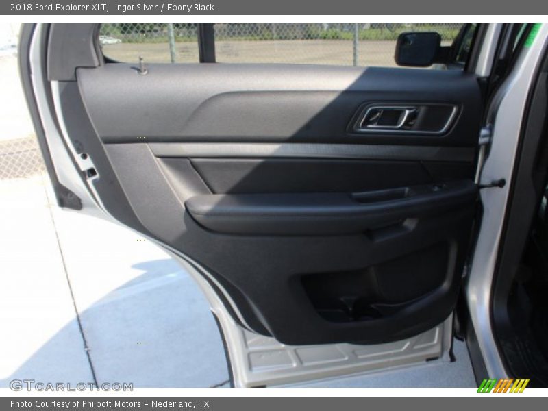 Ingot Silver / Ebony Black 2018 Ford Explorer XLT