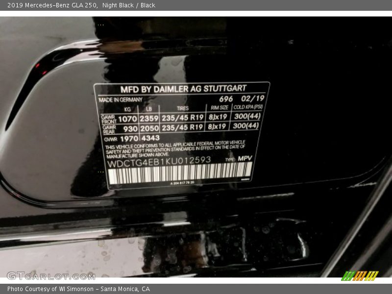 Night Black / Black 2019 Mercedes-Benz GLA 250