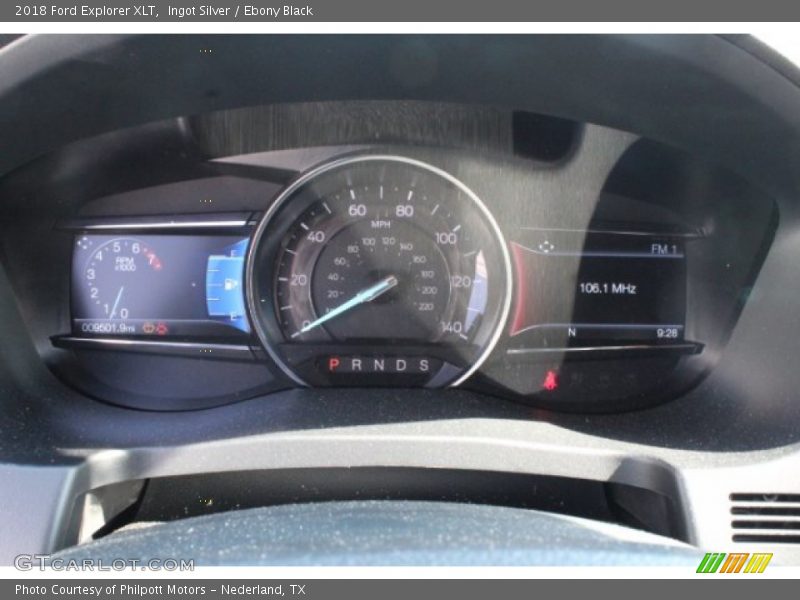 Ingot Silver / Ebony Black 2018 Ford Explorer XLT