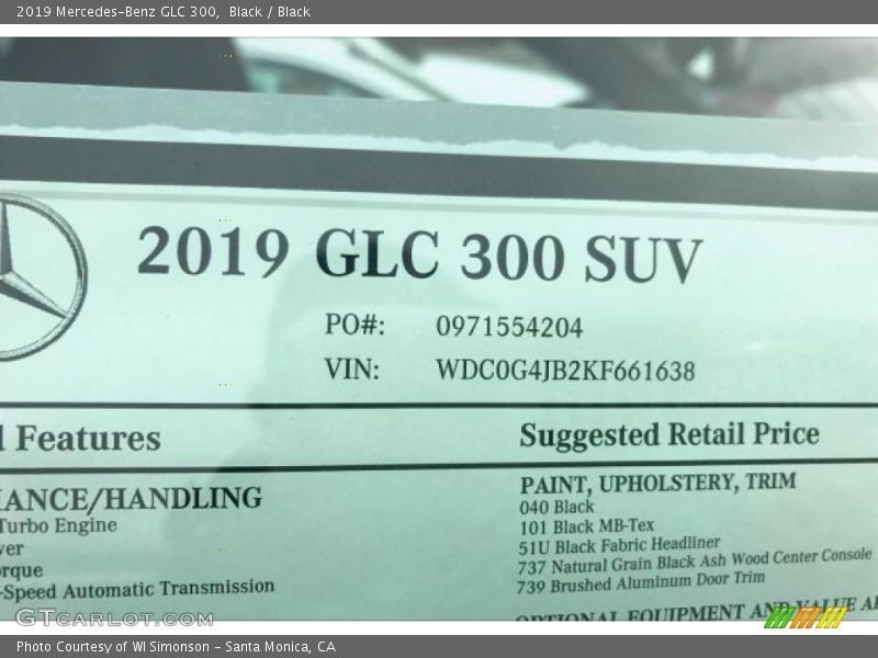 Black / Black 2019 Mercedes-Benz GLC 300