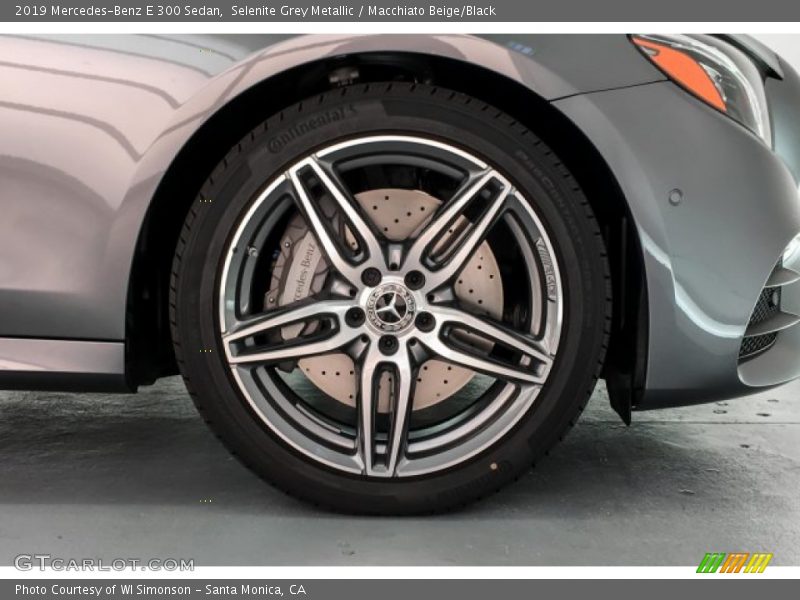 Selenite Grey Metallic / Macchiato Beige/Black 2019 Mercedes-Benz E 300 Sedan