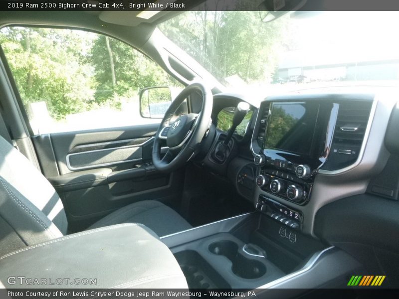 Bright White / Black 2019 Ram 2500 Bighorn Crew Cab 4x4