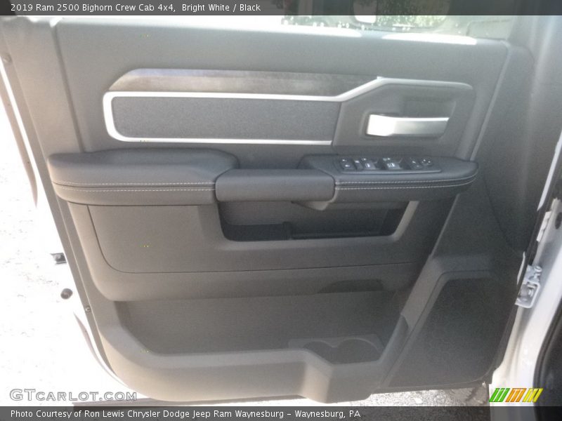 Bright White / Black 2019 Ram 2500 Bighorn Crew Cab 4x4