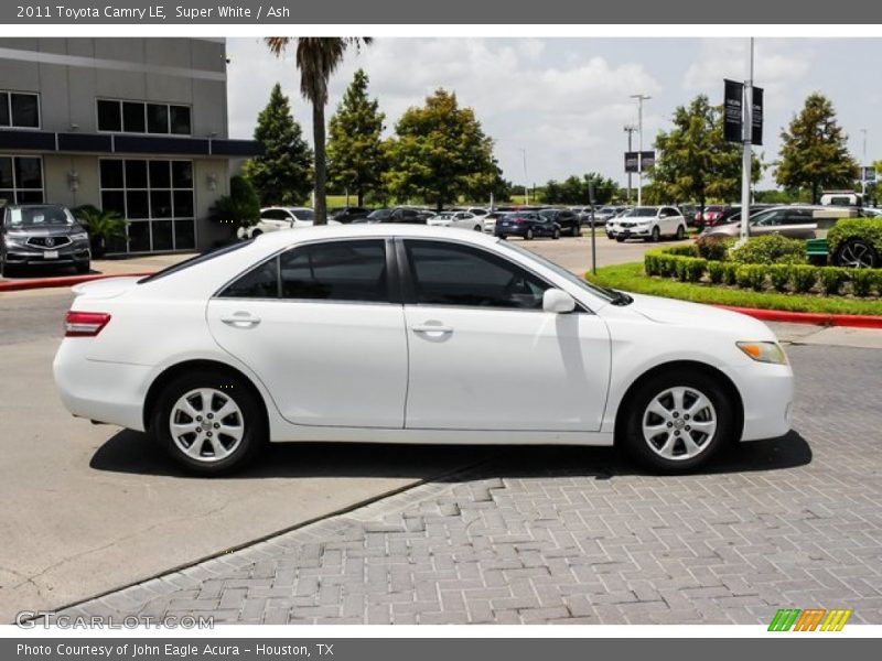 Super White / Ash 2011 Toyota Camry LE