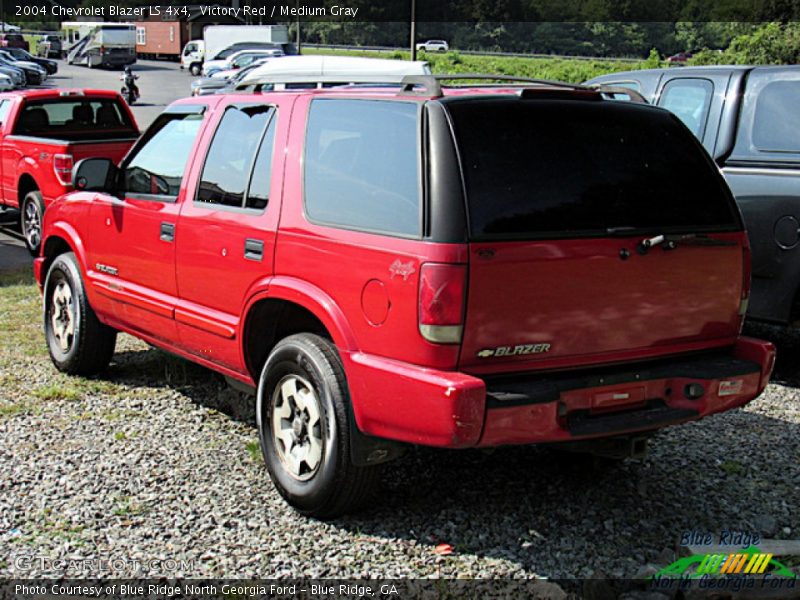 Victory Red / Medium Gray 2004 Chevrolet Blazer LS 4x4